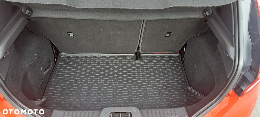 Ford Fiesta 1.6 EcoBoost ST - 22