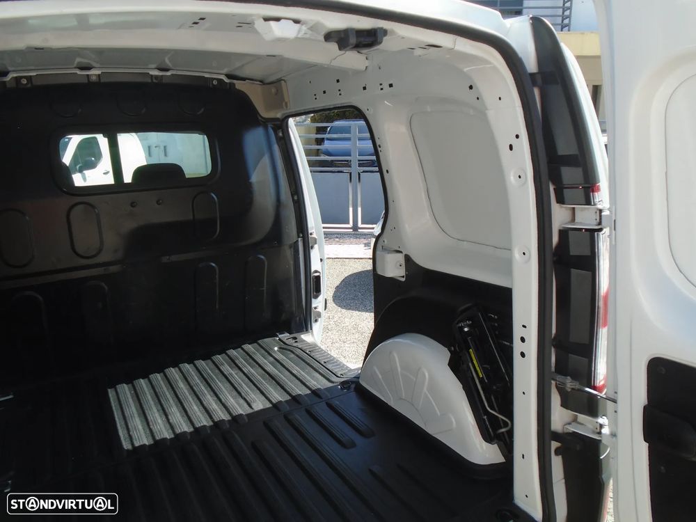 Renault Kangoo 1.5 DCI 3-LUGARES-95 CV-6V- NACIONAL-IVA DEDUTIVEL - 43