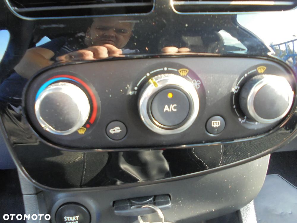 Renault Clio - 19
