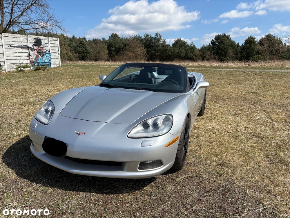 Chevrolet Corvette - 9