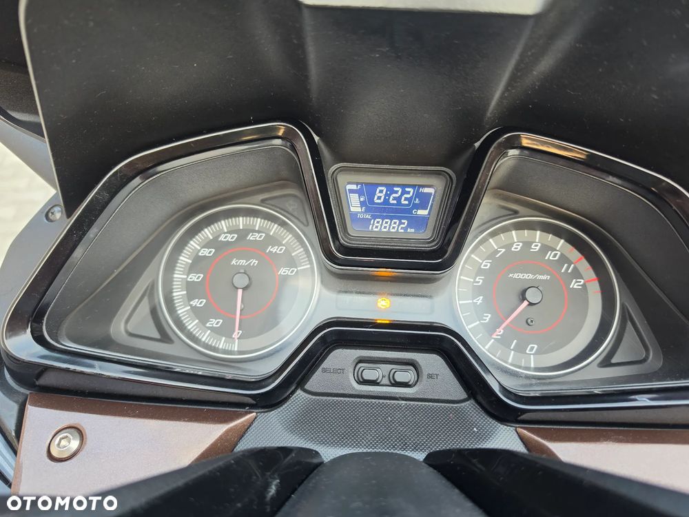 Honda NSS - 11