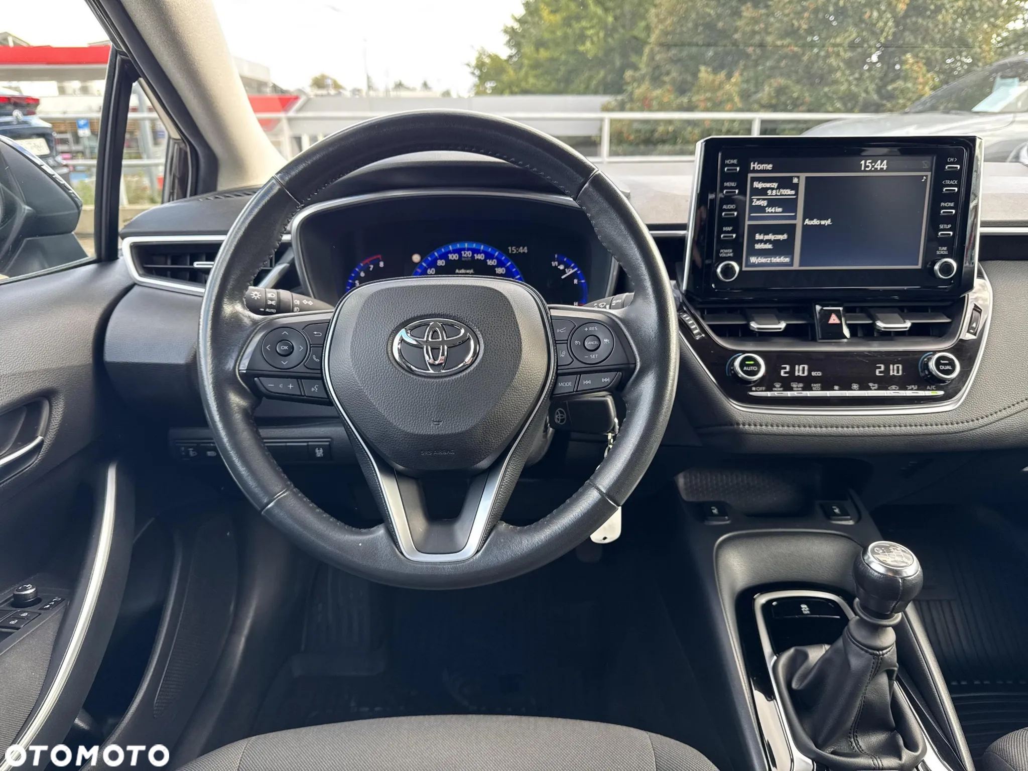 Toyota Corolla 1.6 Comfort - 9