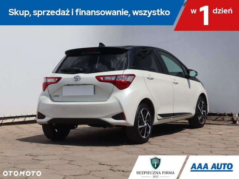 Toyota Yaris - 7