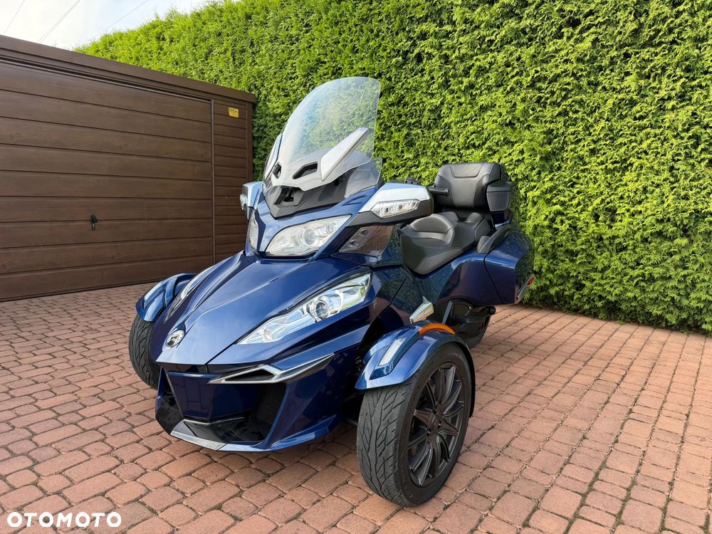 Can-Am Spyder - 1