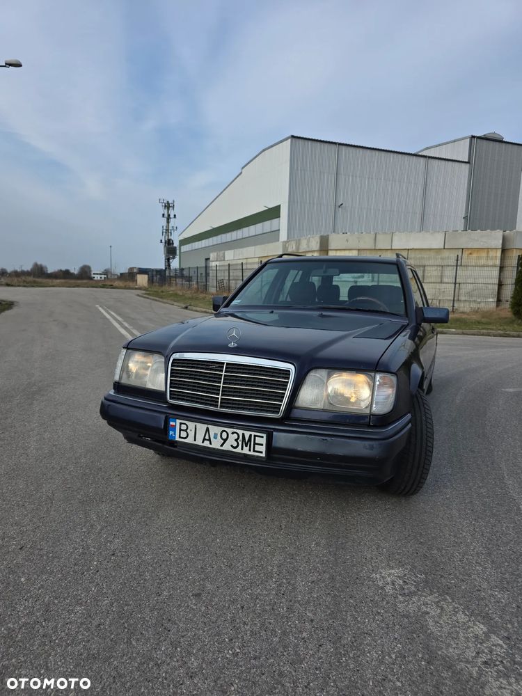 Mercedes-Benz W124 (1984-1993) - 13