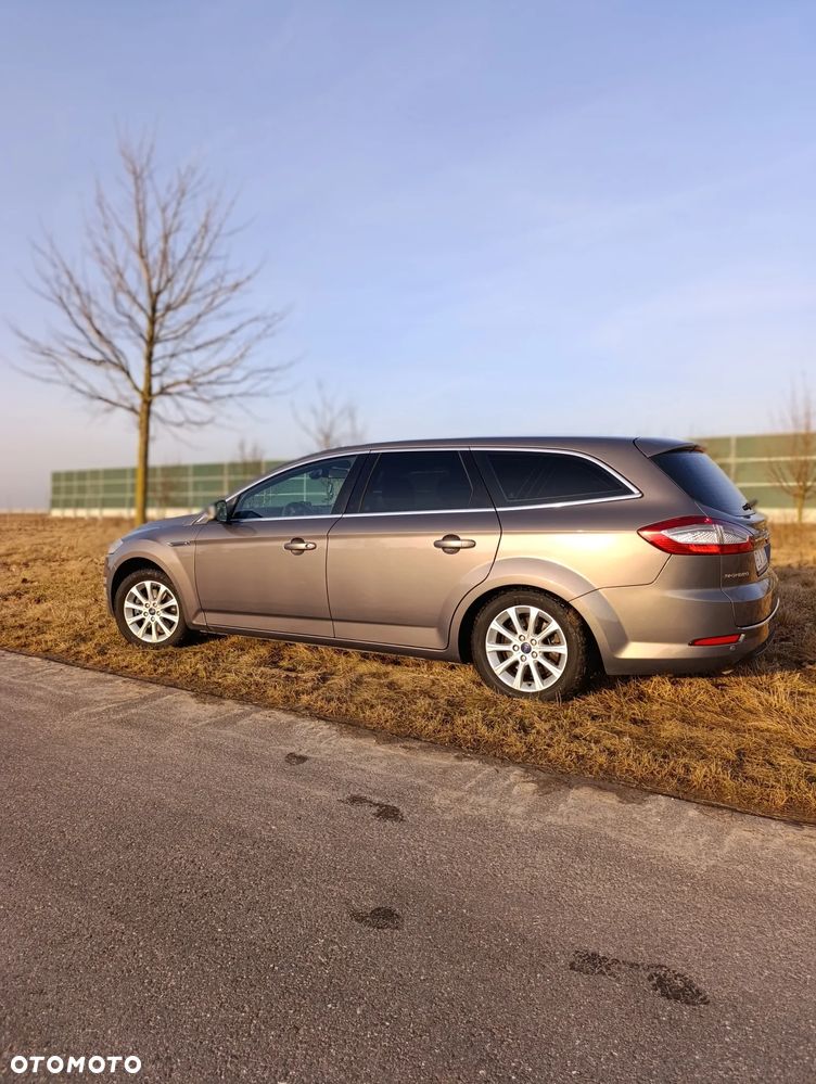 Ford Mondeo 2.0 TDCi Ambiente - 21