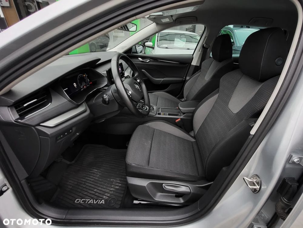 Skoda Octavia - 14