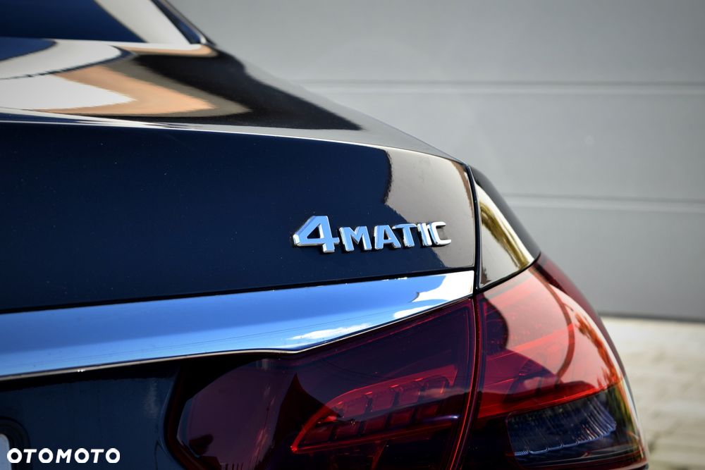 Mercedes-Benz Klasa E 220 d 4-Matic AMG - 8