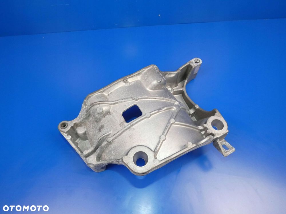 VOLVO XC90 II XC60 II V60 II V90 2.0 B5 ŁAPA MOCOWANIE ALTERNATORA - 1