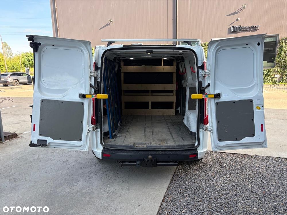 Ford Transit Custom 320 L2H1 Ambiente (bryg.) - 27