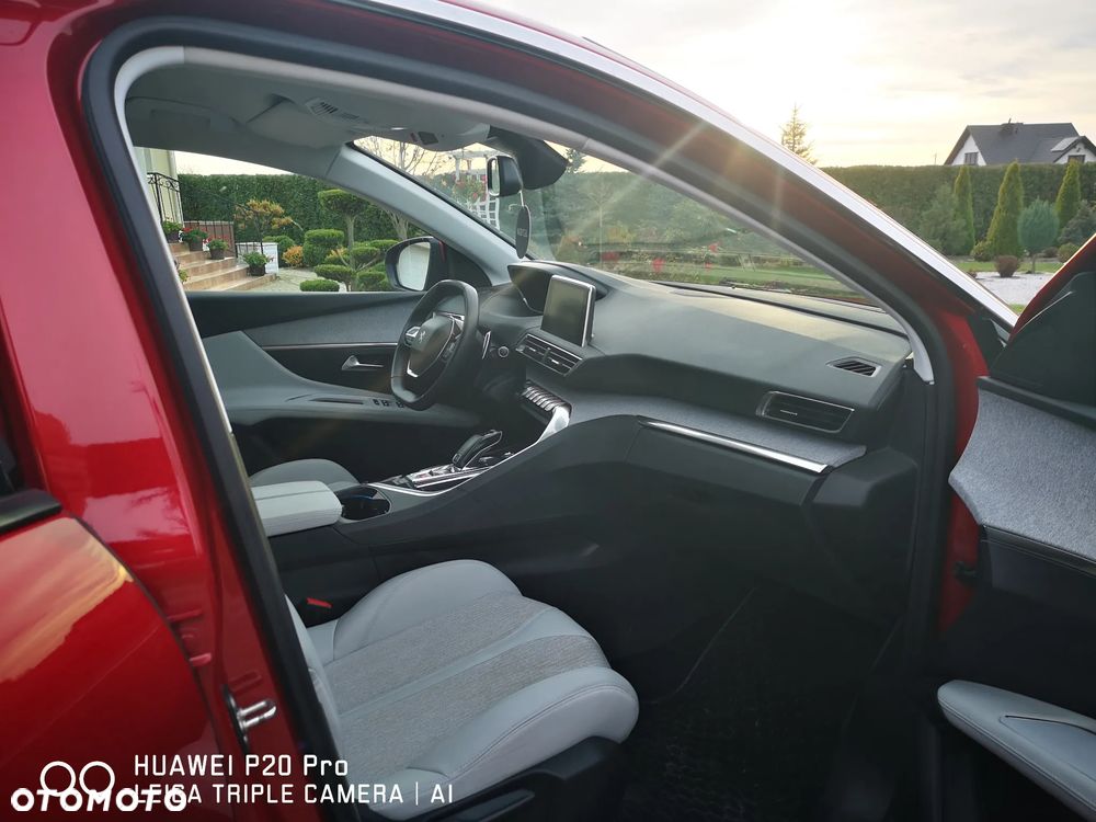 Peugeot 3008 1.2 PureTech Active S&S EAT8 - 23