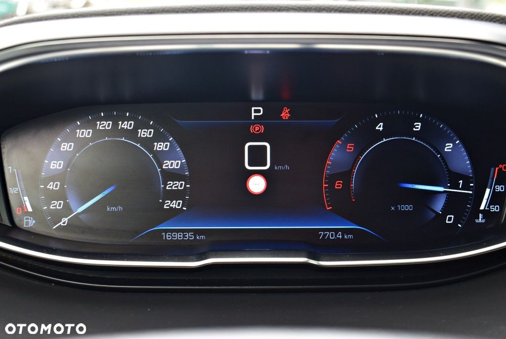 Peugeot 3008 1.5 BlueHDi Active S&S EAT8 - 29