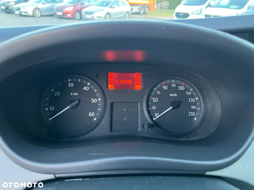 Renault TRAFIC - 24