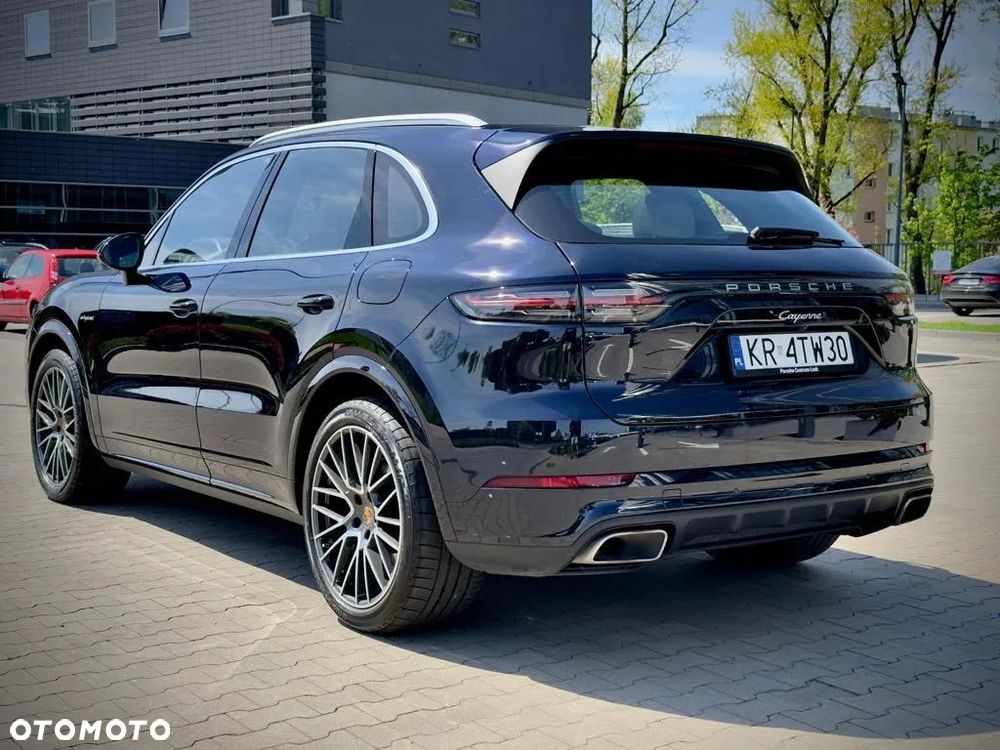 Porsche Cayenne E-Hybrid - 2