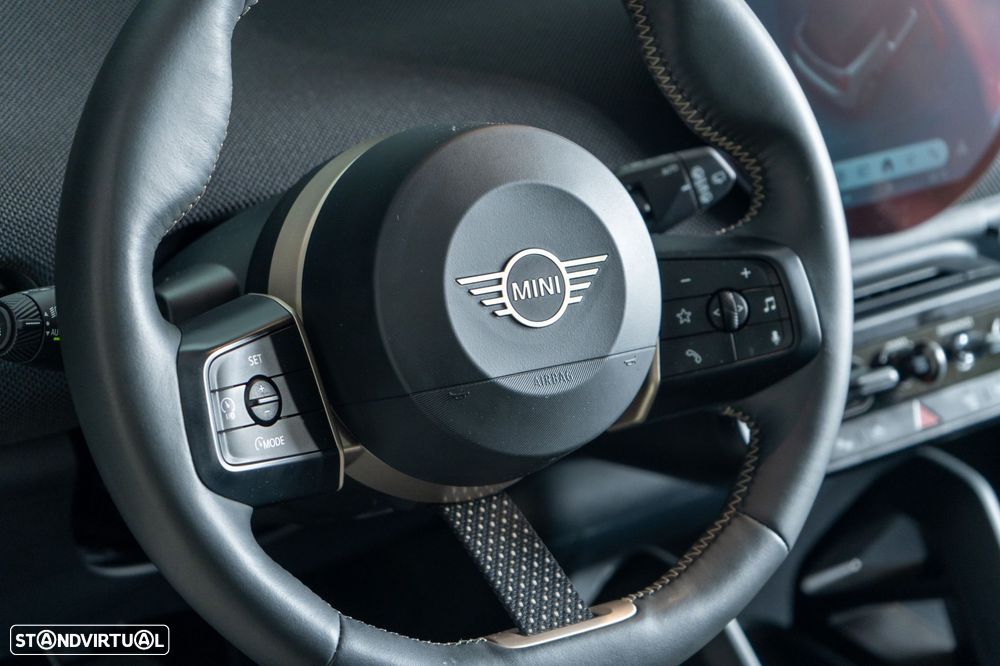 MINI 3 Portas Cooper E Essential - 33