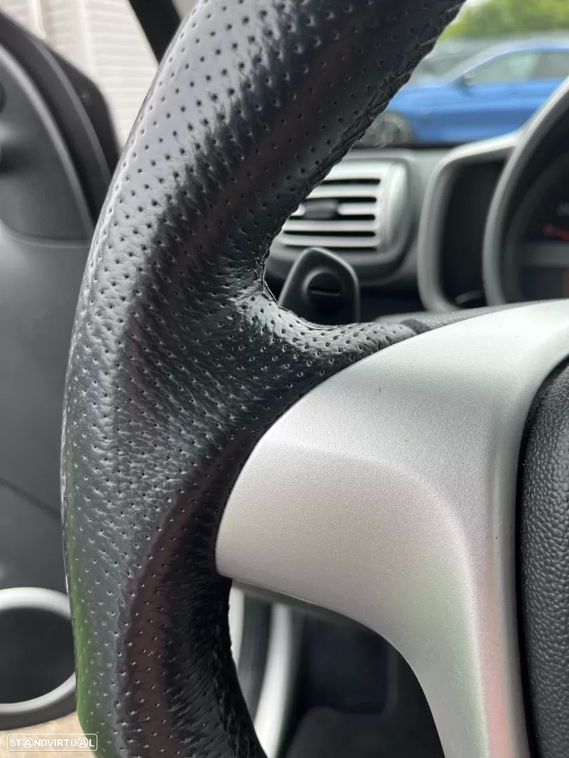 Smart Fortwo Cabrio 1.0 T Brabus - 30