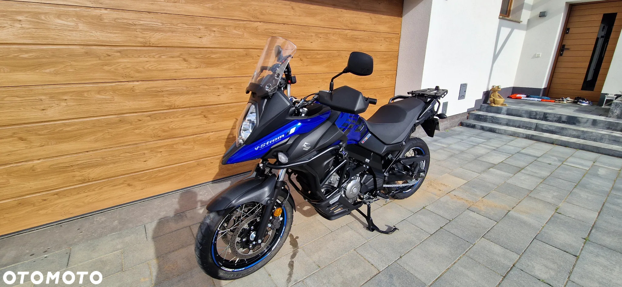 Suzuki V-STROM - 4