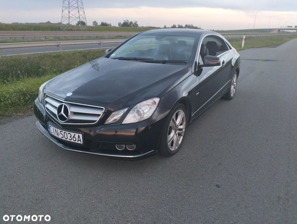 Mercedes-Benz Klasa E 220 CDI BlueEff - 1