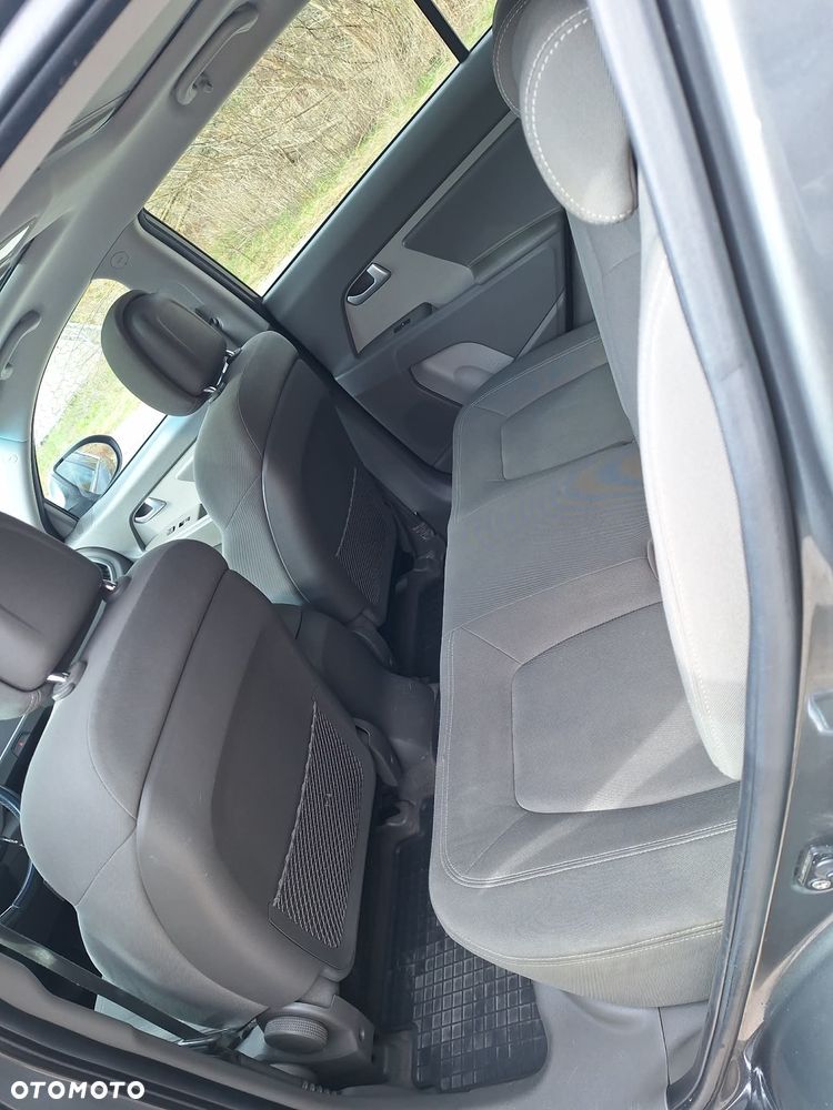 Kia Sportage 1.7 CRDI 2WD Attract - 6