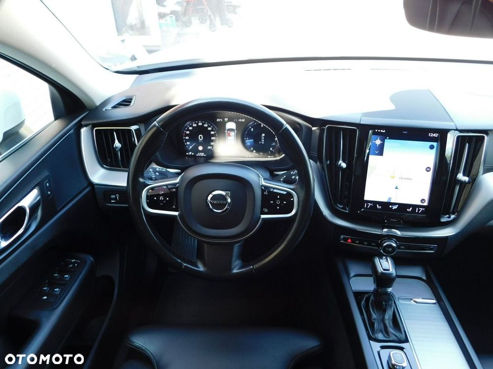 Volvo XC 60 D4 Inscription - 8