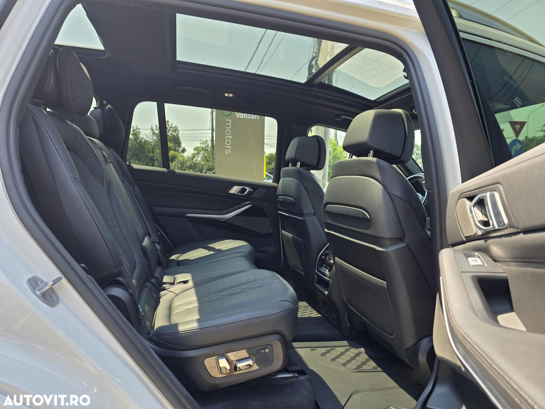 BMW X7 - 16