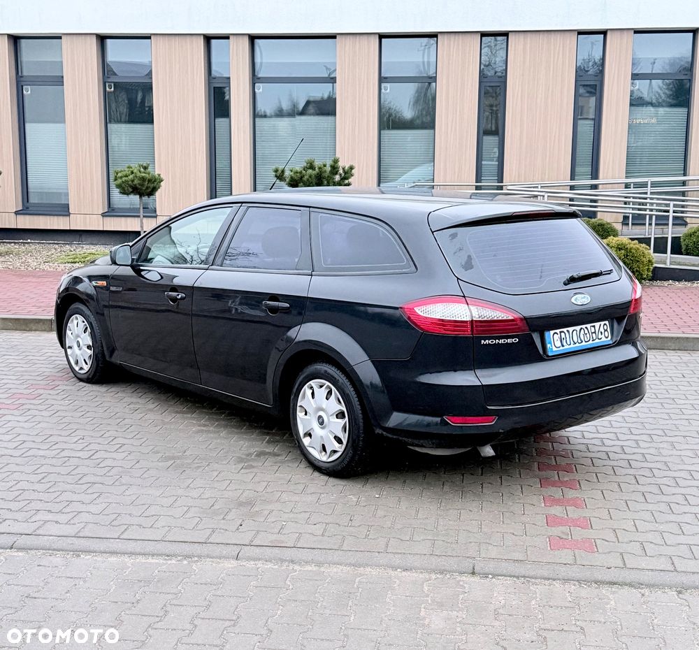 Ford Mondeo 2.0 TDCi Ambiente - 11