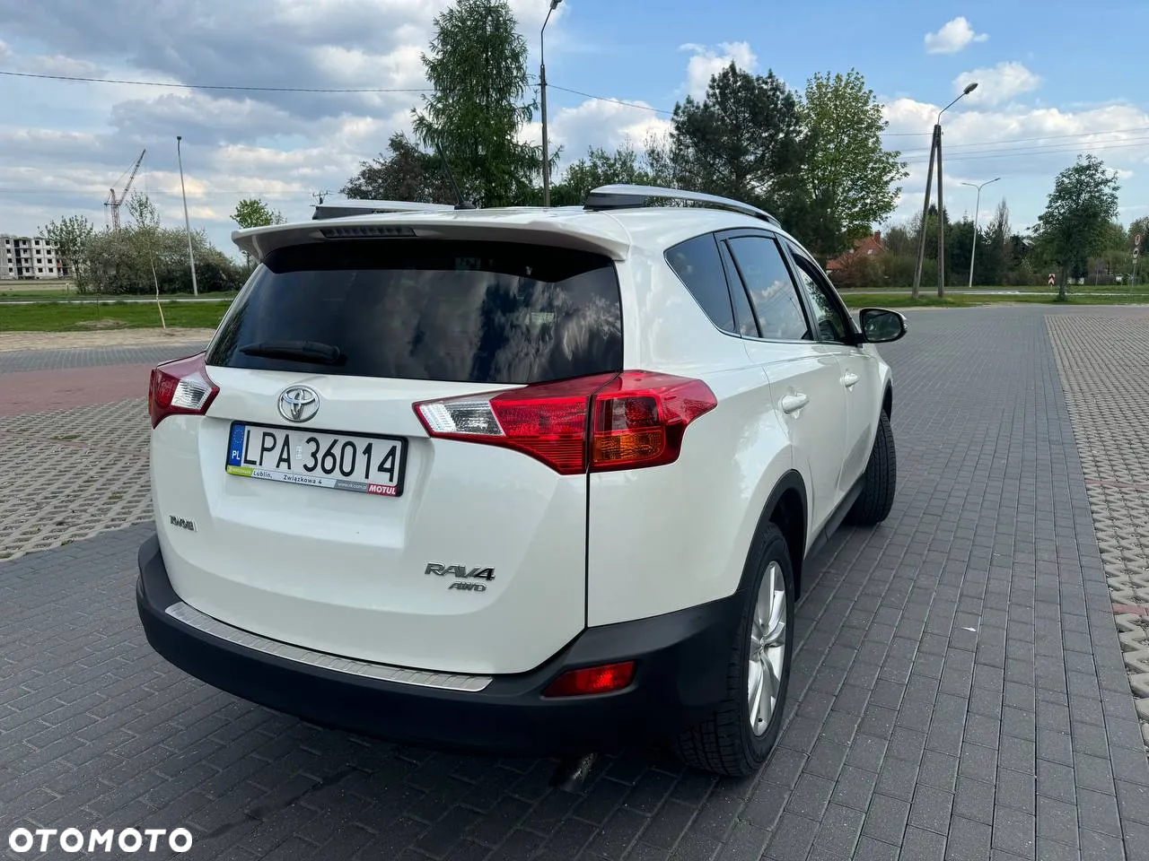 Toyota RAV4 2.2 D-CAT Premium - 5
