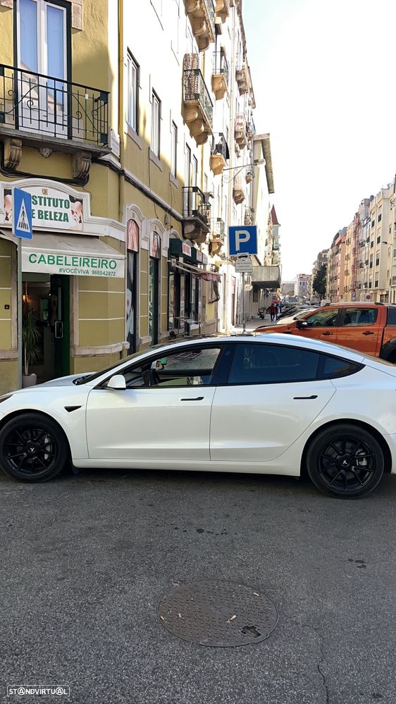 Tesla Model 3 Long Range RWD Business - 5