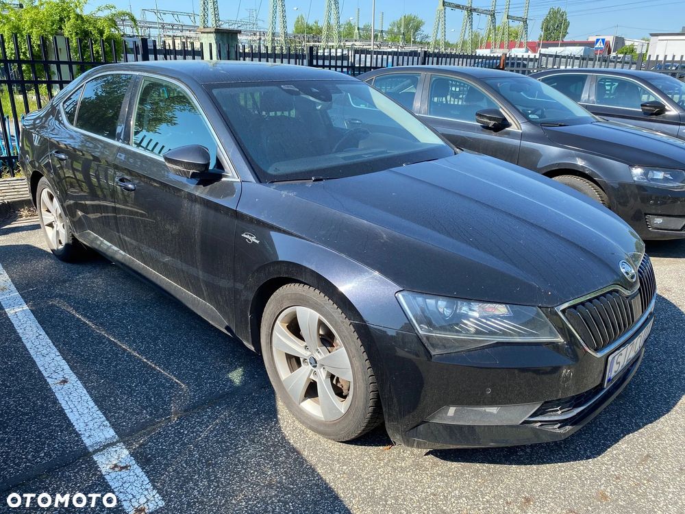 Skoda Superb 2.0 TDI 4x4 L&K DSG - 1