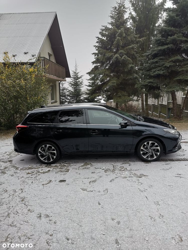 Toyota Auris 1.8 VVT-i Automatik Executive - 4