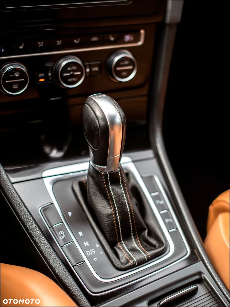 Volkswagen Golf - 26