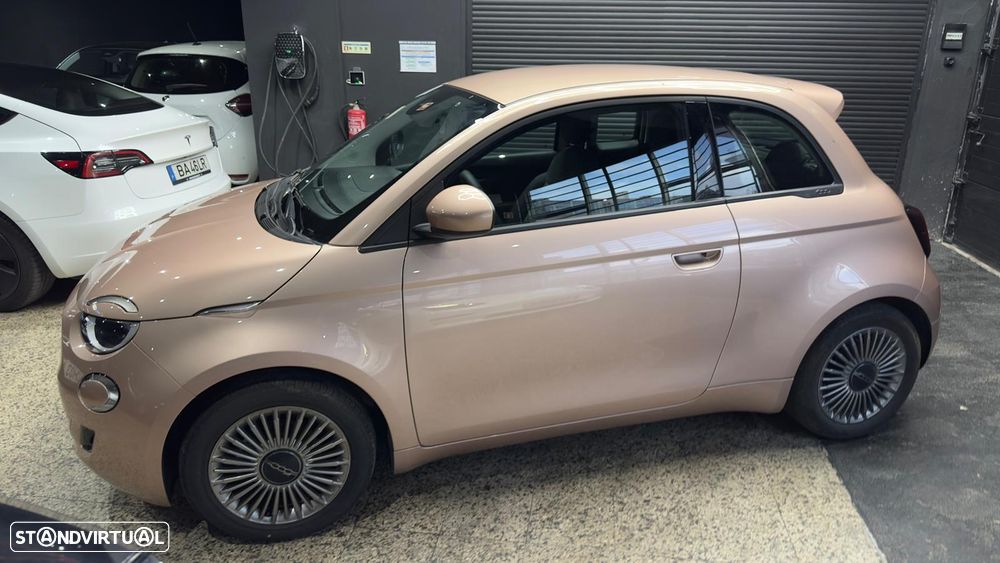 Fiat 500e 3 + 1 23,8kWh Icon - 22