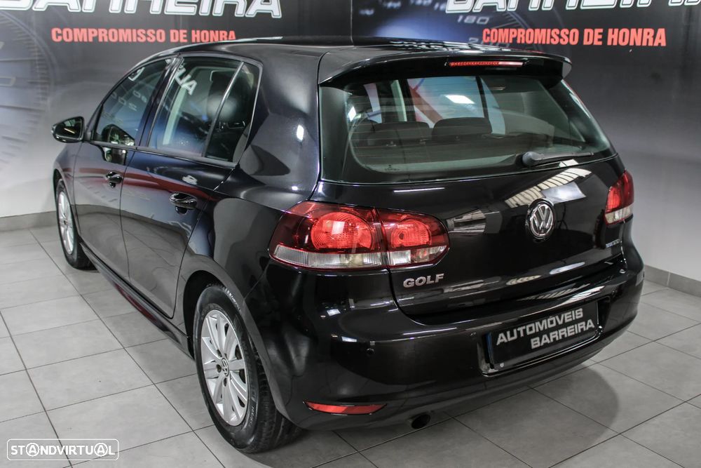 VW Golf 1.6 TDi Trendline BlueMotion - 31