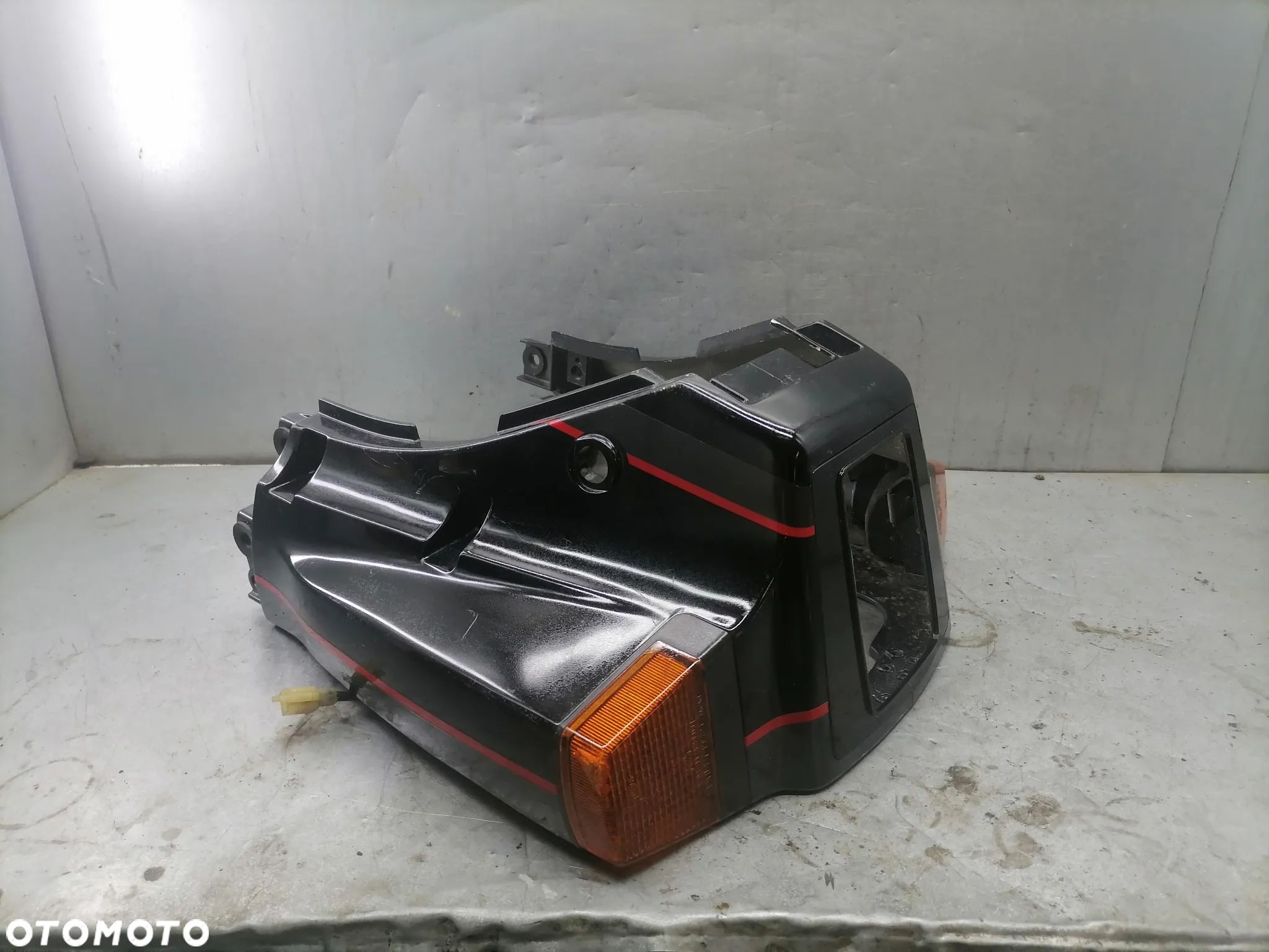 Kawasaki GPZ 1000 RX Ogon zadupek owiewka kierunkowskaz - 1