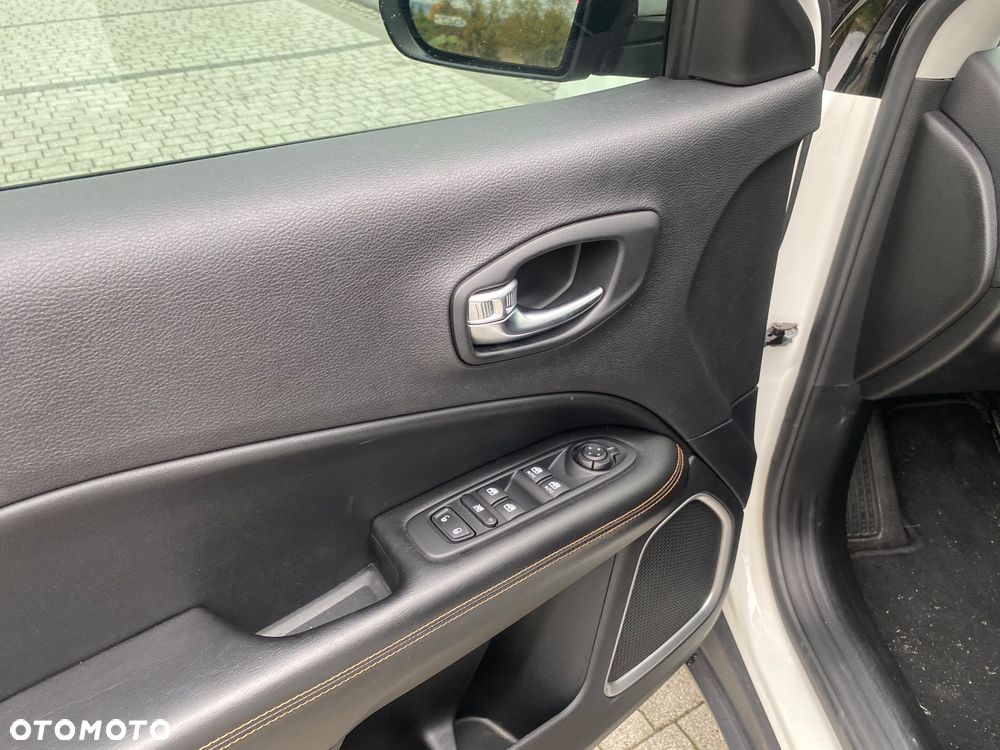 Jeep Compass - 9