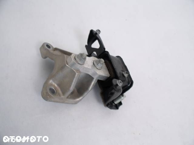Ford Fiesta Lapa poduszka skrzyni 1,2 benzyna 13r - 1