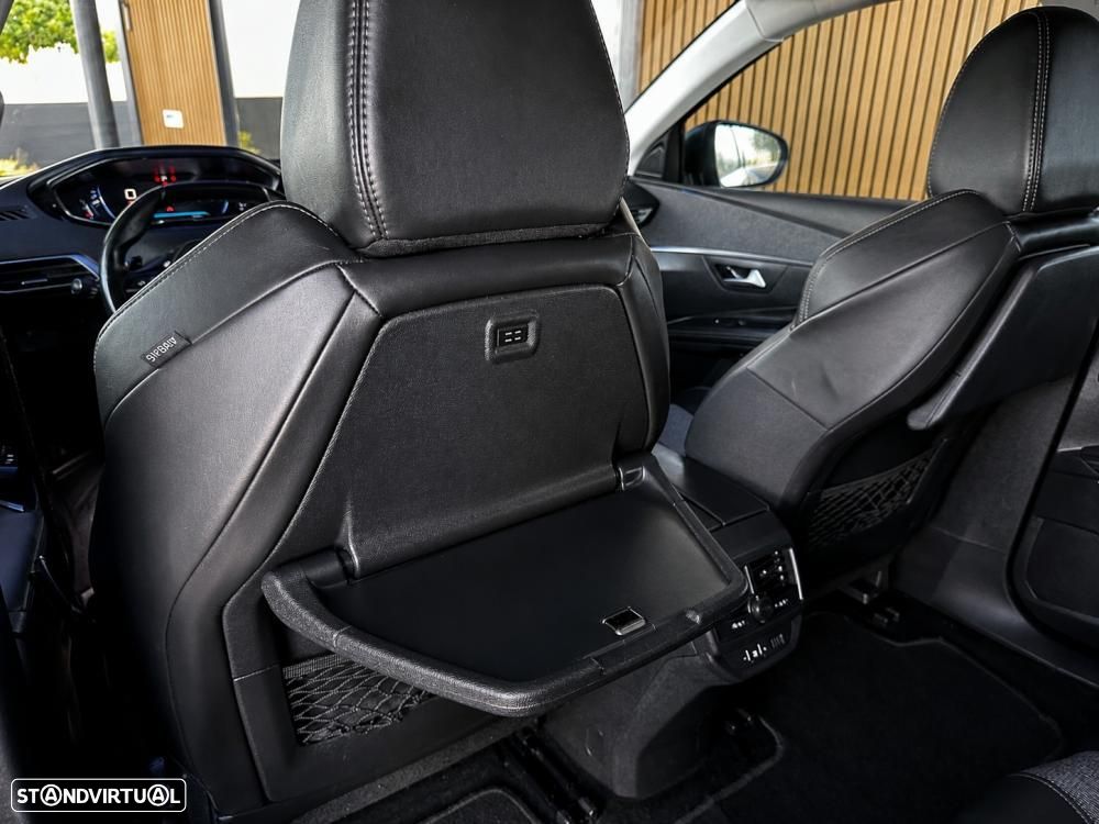 Peugeot 5008 1.5 BlueHDi Allure EAT8 - 43