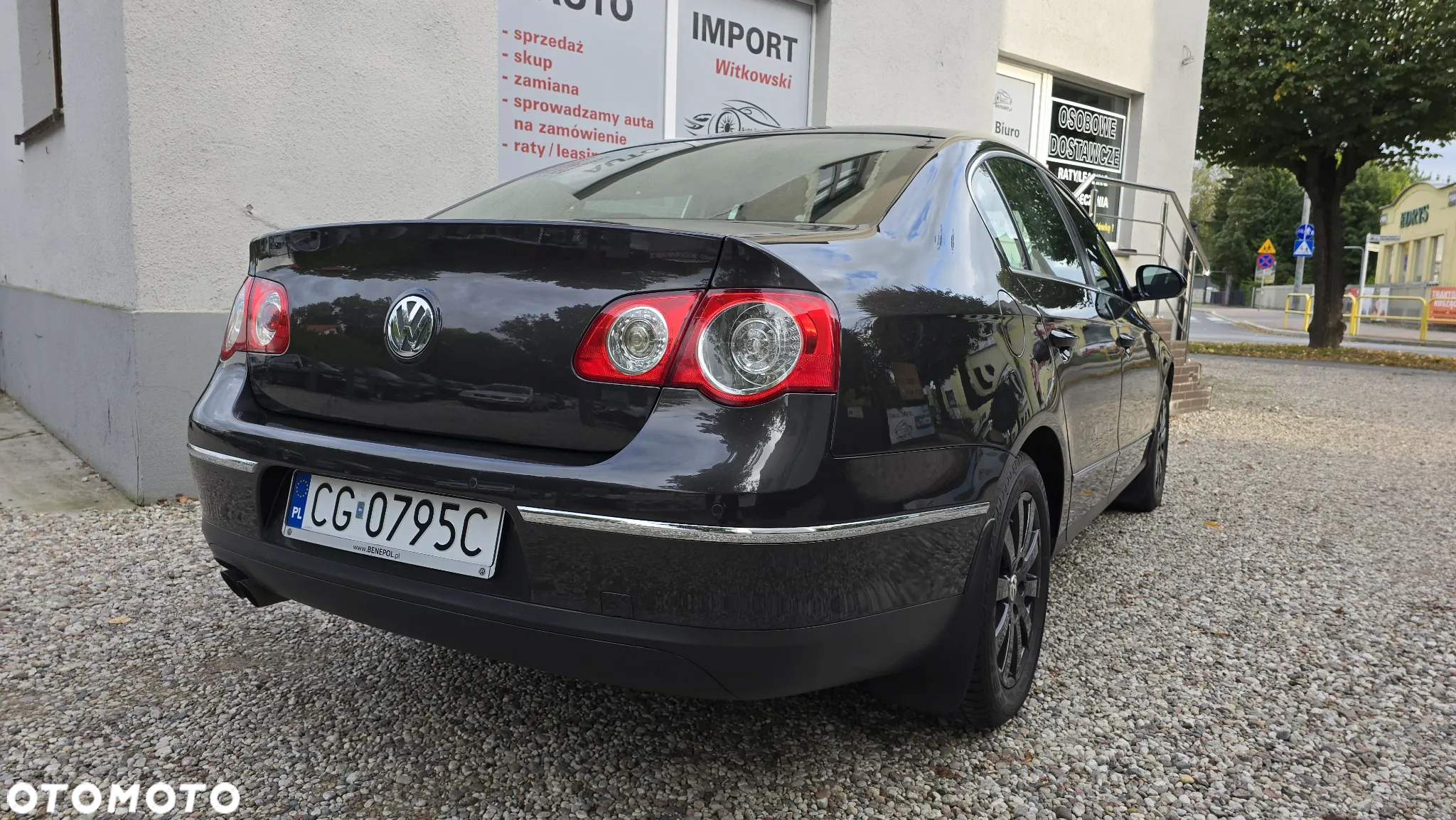 Volkswagen Passat 2.0 TDI DPF BlueMot Comfortline - 13