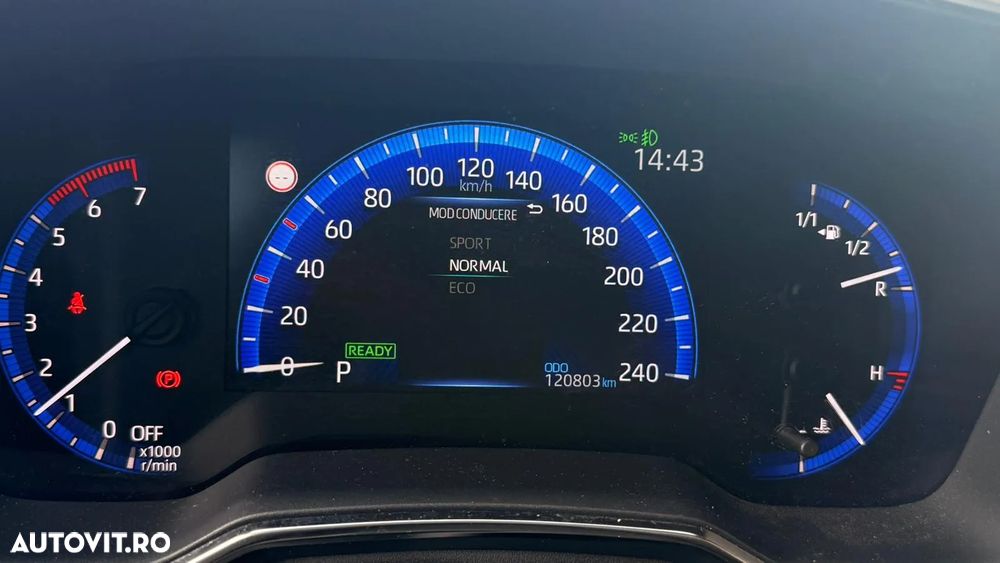 Toyota Corolla Sedan 1.8 HSD Dynamic Plus - 21
