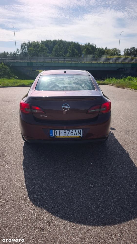 Opel Astra 1.6 EU6 - 4