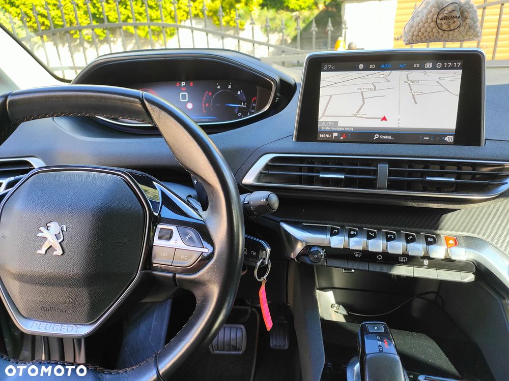 Peugeot 3008 1.6 BlueHDi Allure S&S EAT6 - 24