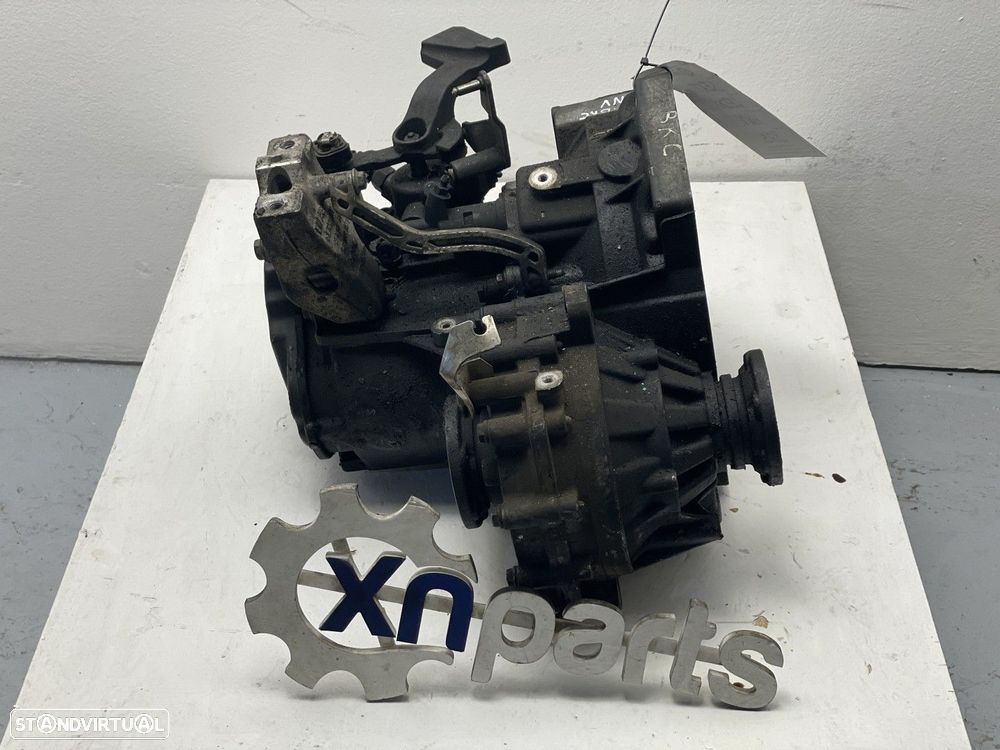 Caixa de velocidades manual SEAT LEON (1P1) 1.9 TDI REF. HNV MOTOR BKC - 4