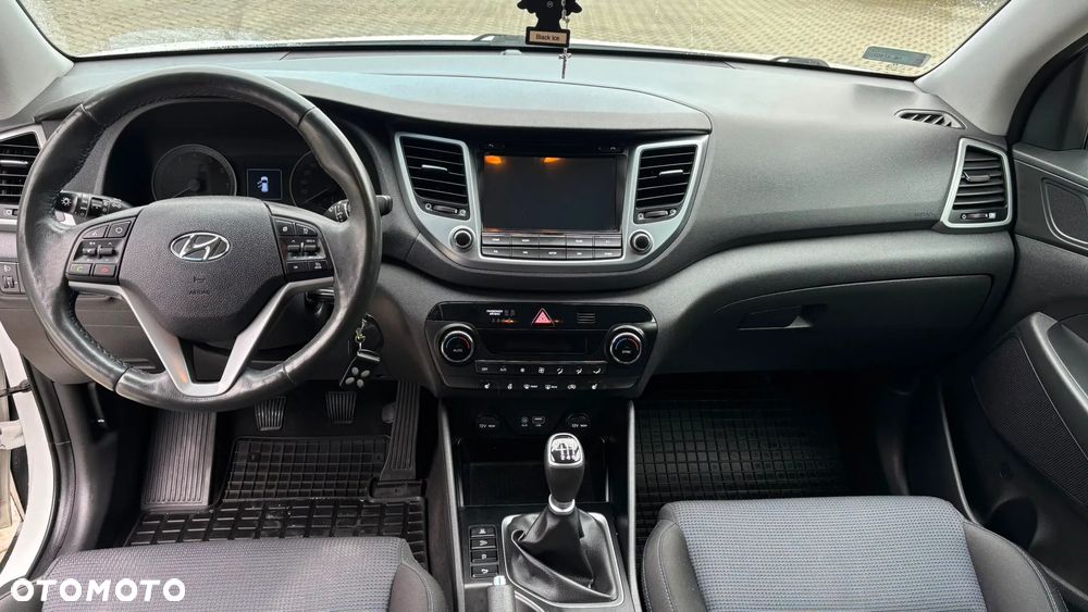 Hyundai Tucson 1.6 GDI BlueDrive Style 2WD - 6
