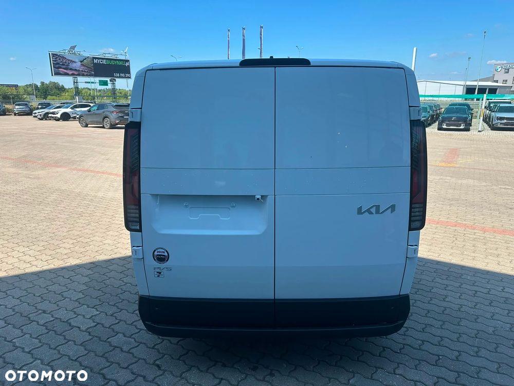 Kia PV5 - 10