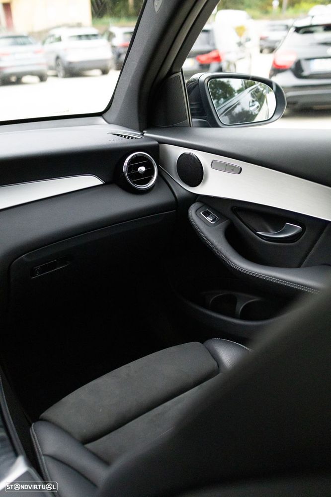 Mercedes-Benz GLC 300 - 20