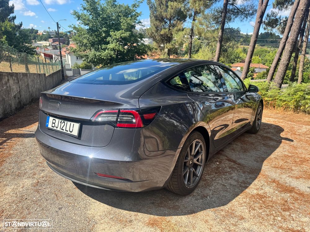 Tesla Model 3 Standard Range Plus RWD - 4