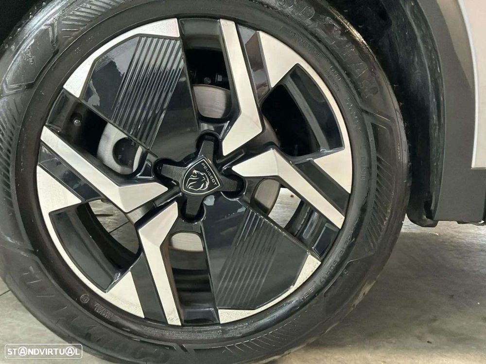 Peugeot 2008 1.2 PureTech Allure - 10