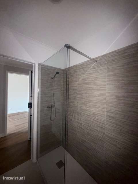 Apartamento duplo (dt.º + esq.º). - Grande imagem: 4/27