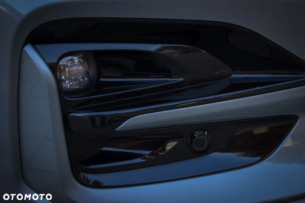 Ford Kuga 2.0 EcoBlue mHEV FWD ST-Line - 8