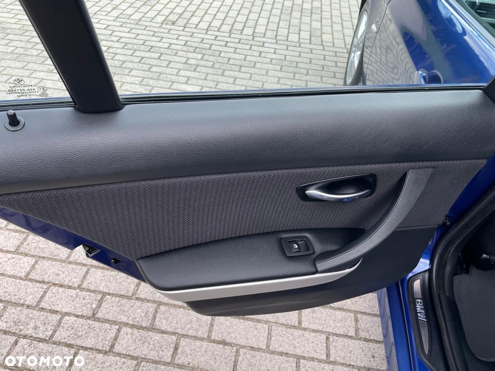 BMW Seria 3 318i - 17